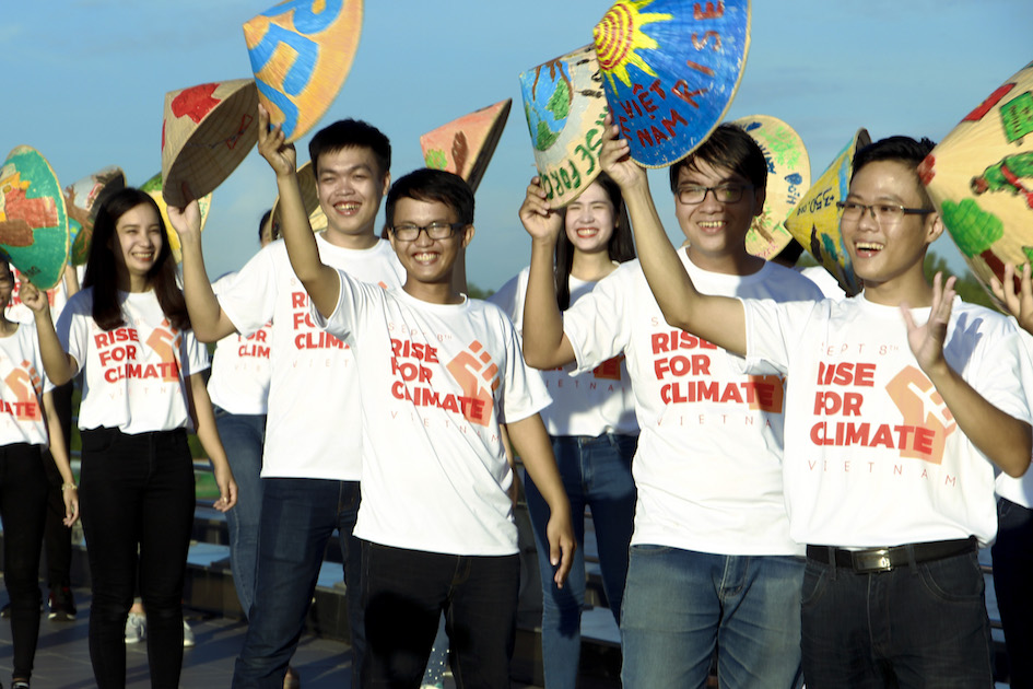 Việt[-]Nam[-]hưởng[-]ứng[-]phong[-]tr&agrave;o[-]to&agrave;n[-]cầu[-]&ldquo;Rise[-]for[-]Climate[-]-[-]Đứng[-]l&ecirc;n[-]v&igrave;[-]Kh&iacute;[-]hậu&rdquo;